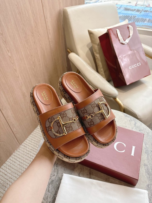 Gucci 8356-8 Women's Sandals with Horsebit Detail and Gold Hardware