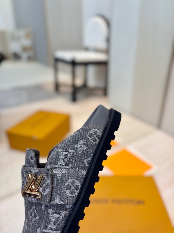Louis Vuitton 2025 SS Monogram Sandals Couple Edition - KFY00280