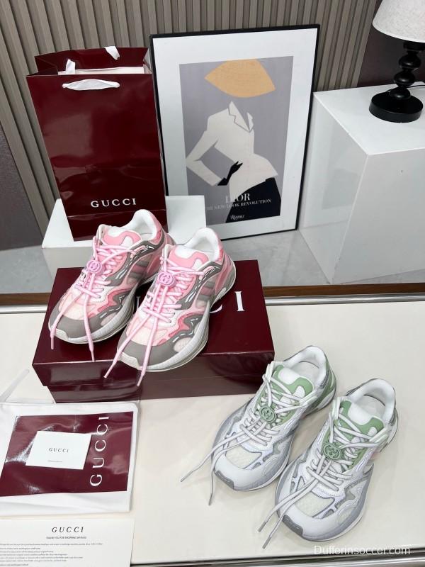 Gucci 2025 SS Collection 2.0 Sneakers with Retro-Futuristic Design and Reflective Stripes - LY00460