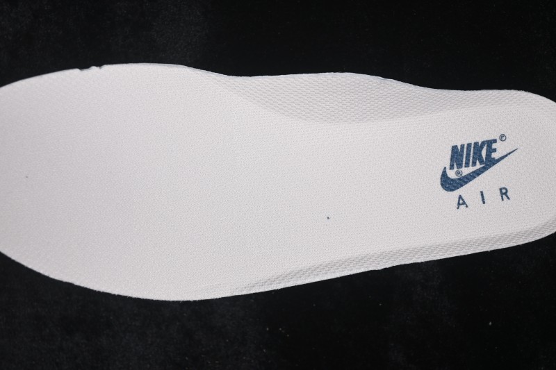 Nike Air Force 1 '07 Low Basketball Shoes with Full-Length Air Cushion - DN1688-819