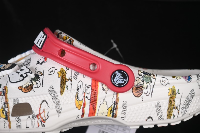 Crocs Peanuts x Classic Clog EVA Casual Slide Sandals with Graphic Print - White Multi Snoopy