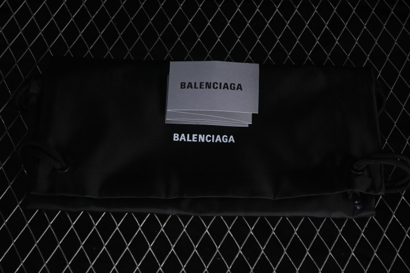 Balenciaga Anatomic Runner Low-Top Lifestyle Sneakers with Five-Toe Structure - WANRN9000