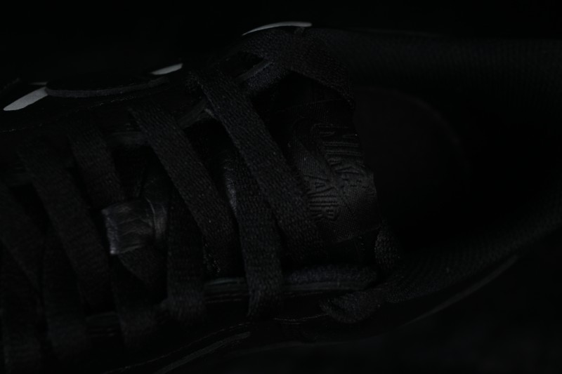 Nike CDG x Air Force 1 '07 Low Collaborative Sneakers with Full-Grain Leather Upper - IB9949-001
