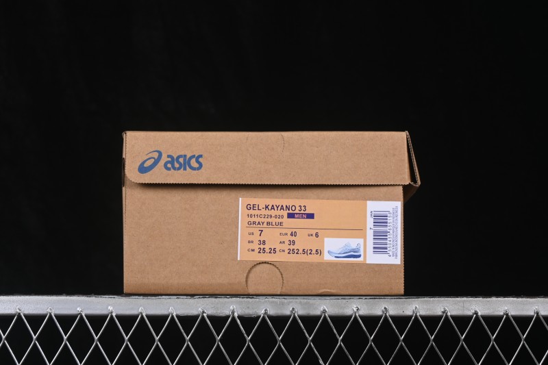 ASICS Gel-Kayano 33 Running Shoes with Breathable Mesh and Cushioning Technology - 1011C229-020