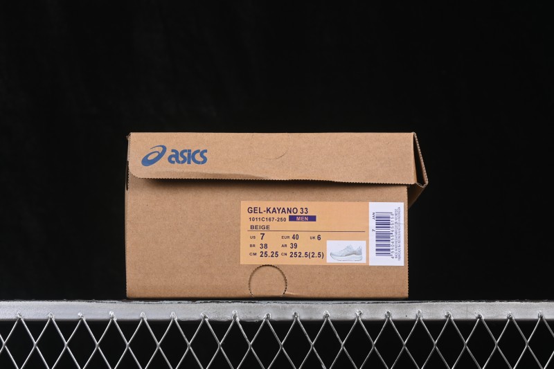 Asics Gel-Kayano 33 Running Shoes with Breathable Mesh and Professional Cushioning - 1011C167-250