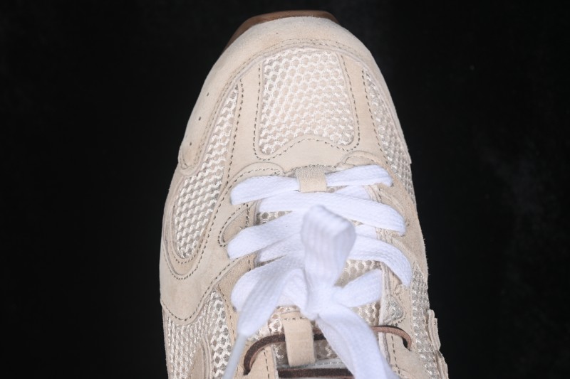 MiuMiu x New Balance 530 Retro Running Shoes with Deconstructed Design and Dual Laces - AJD4