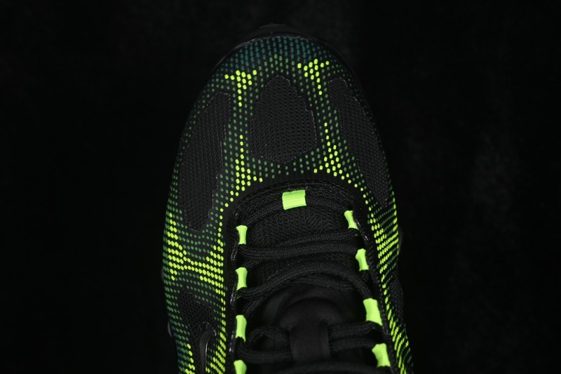 Nike Air Liquid Max Running Shoes with Air Cushion Technology - IQ7634-001