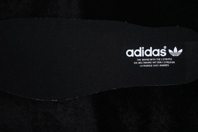 Adidas Samba OG Classic Skateboarding Shoes with Retro Design - KK1974