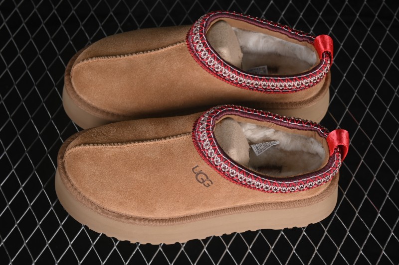 UGG Tazz II Classic Platform Snow Boots - 1122553 CHE