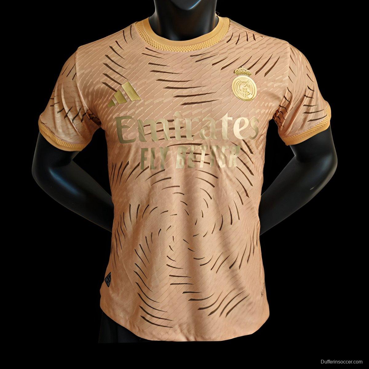 Player Version 24/25 Real Madrid Golden Special Jersey