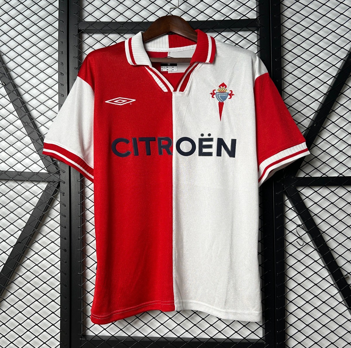 01/02 Retro Celta Away Jersey