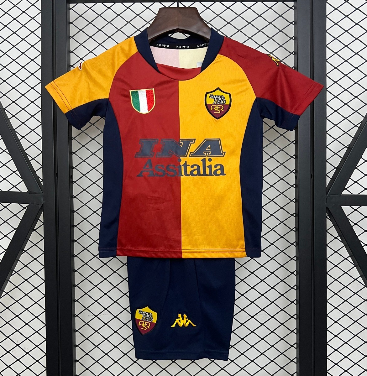 Retro 01/02 Kids Roma Home Size 16-28 Jersey